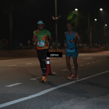Runner Photo 5911142