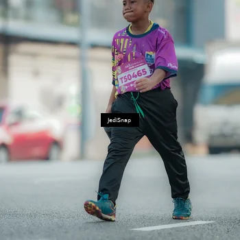 Runner Photo 5911145