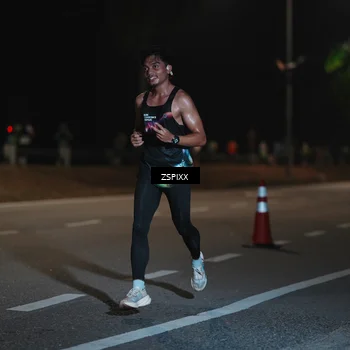 Runner Photo 5911212