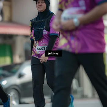 Runner Photo 5911253