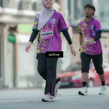 Runner Photo 5911257