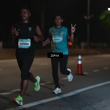 Runner Photo 5911336