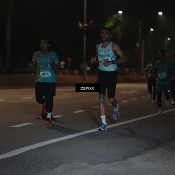 Runner Photo 5911391