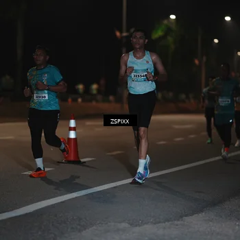 Runner Photo 5911400