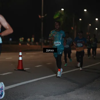 Runner Photo 5911421