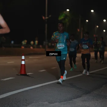 Runner Photo 5911424