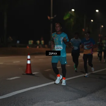 Runner Photo 5911430