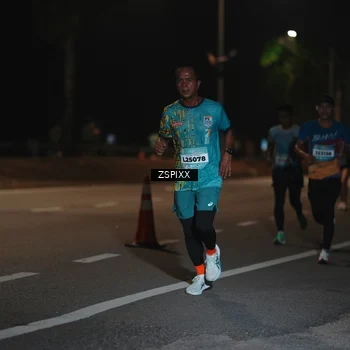 Runner Photo 5911444