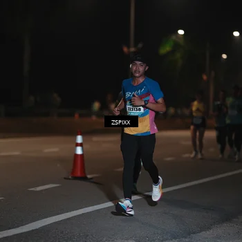 Runner Photo 5911453