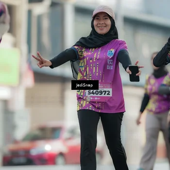 Runner Photo 5911456