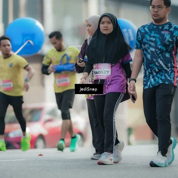 Runner Photo 5911556