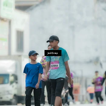 Runner Photo 5911595