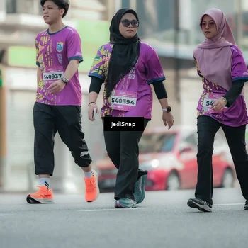 Runner Photo 5911675