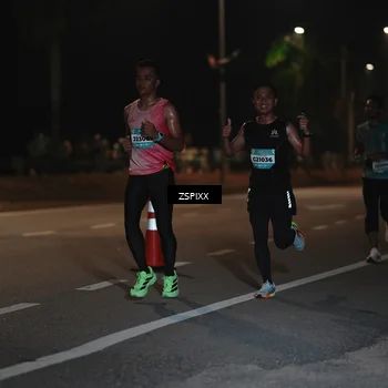 Runner Photo 5911679