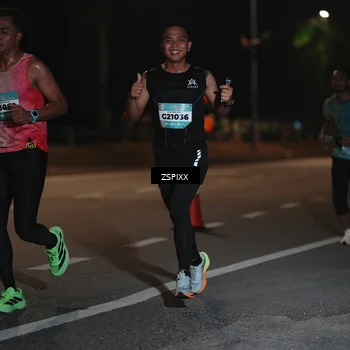 Runner Photo 5911701