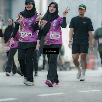 Runner Photo 5911755