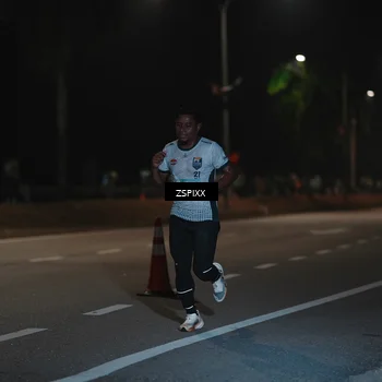 Runner Photo 5911758