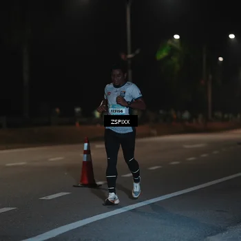 Runner Photo 5911763