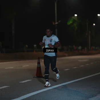 Runner Photo 5911765
