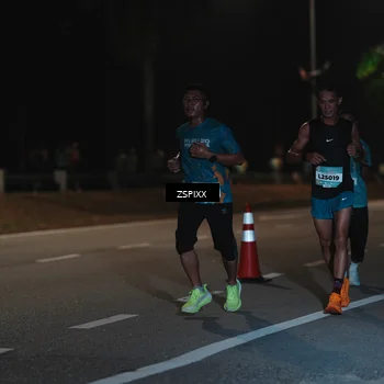Runner Photo 5911890