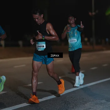 Runner Photo 5911912