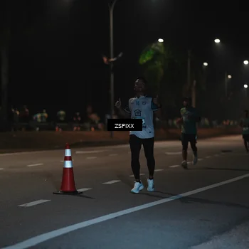 Runner Photo 5911942