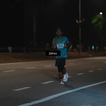 Runner Photo 5912001