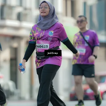 Runner Photo 5912003