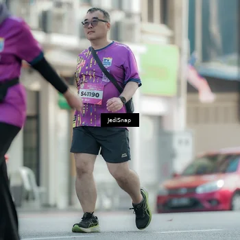Runner Photo 5912011