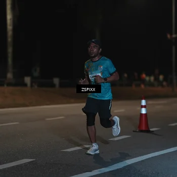 Runner Photo 5912022