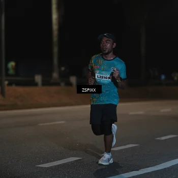 Runner Photo 5912042
