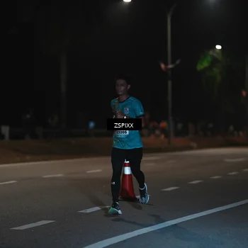 Runner Photo 5912068