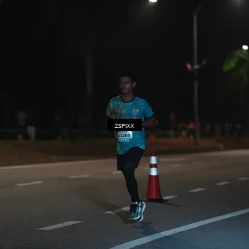 Runner Photo 5912076