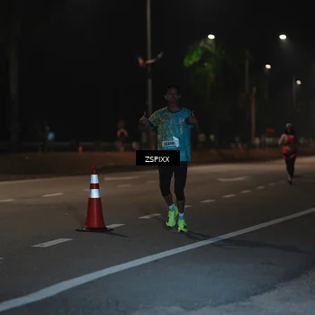 Runner Photo 5912083