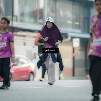 Runner Photo 5912085