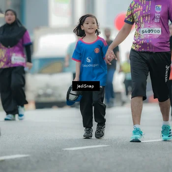Runner Photo 5912086