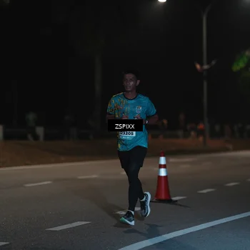 Runner Photo 5912092