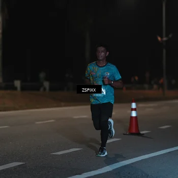 Runner Photo 5912098