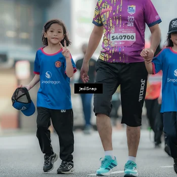 Runner Photo 5912103