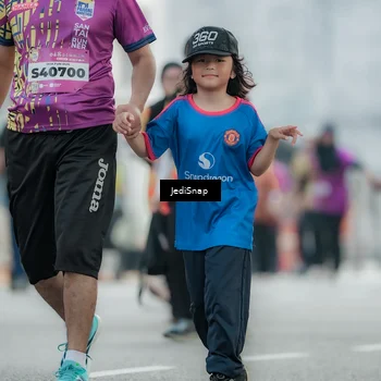 Runner Photo 5912109