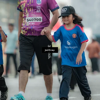 Runner Photo 5912110