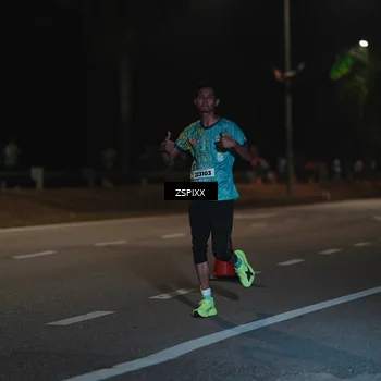 Runner Photo 5912112