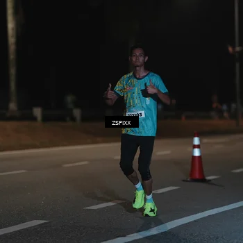 Runner Photo 5912123