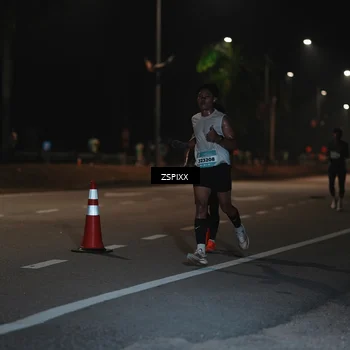 Runner Photo 5912171