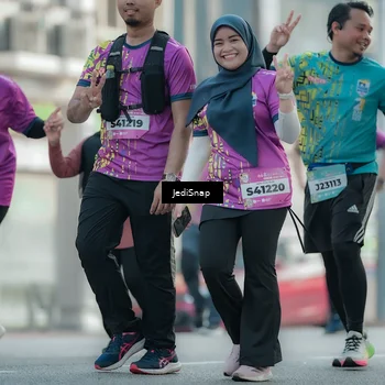 Runner Photo 5912172