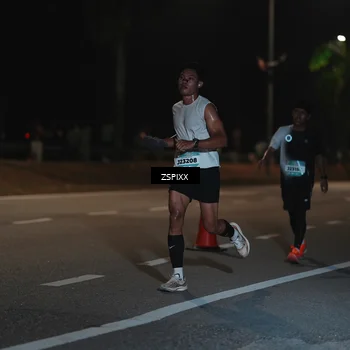 Runner Photo 5912190