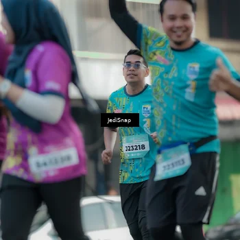 Runner Photo 5912193