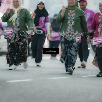 Runner Photo 5912223
