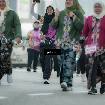 Runner Photo 5912234
