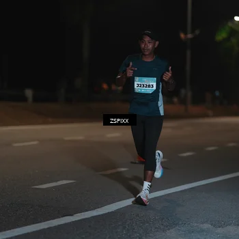 Runner Photo 5912257